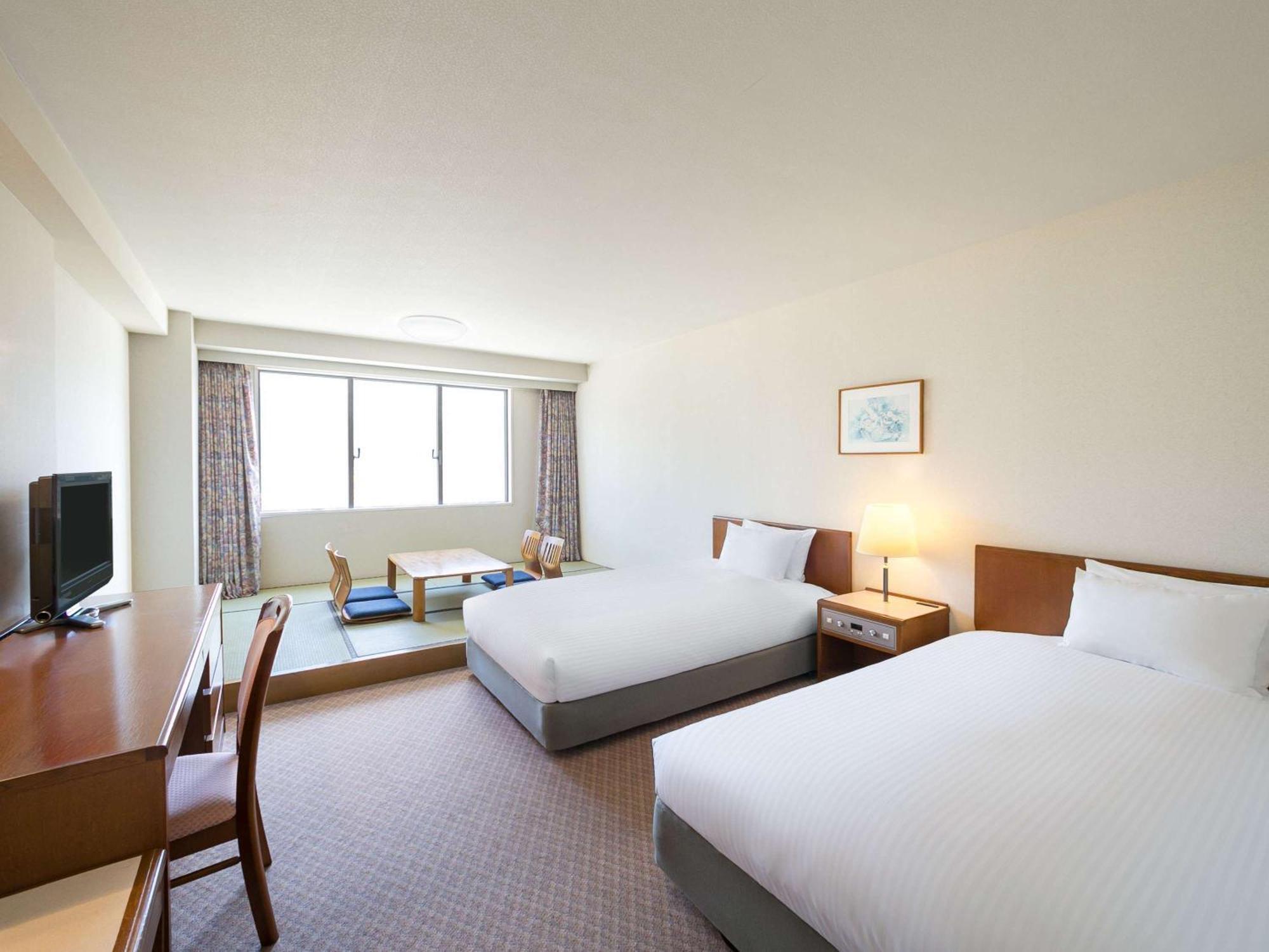 Grand Mercure Yatsugatake & Hokuto (Yamanashi)